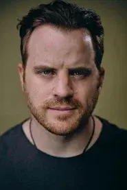 Robert Kazinsky